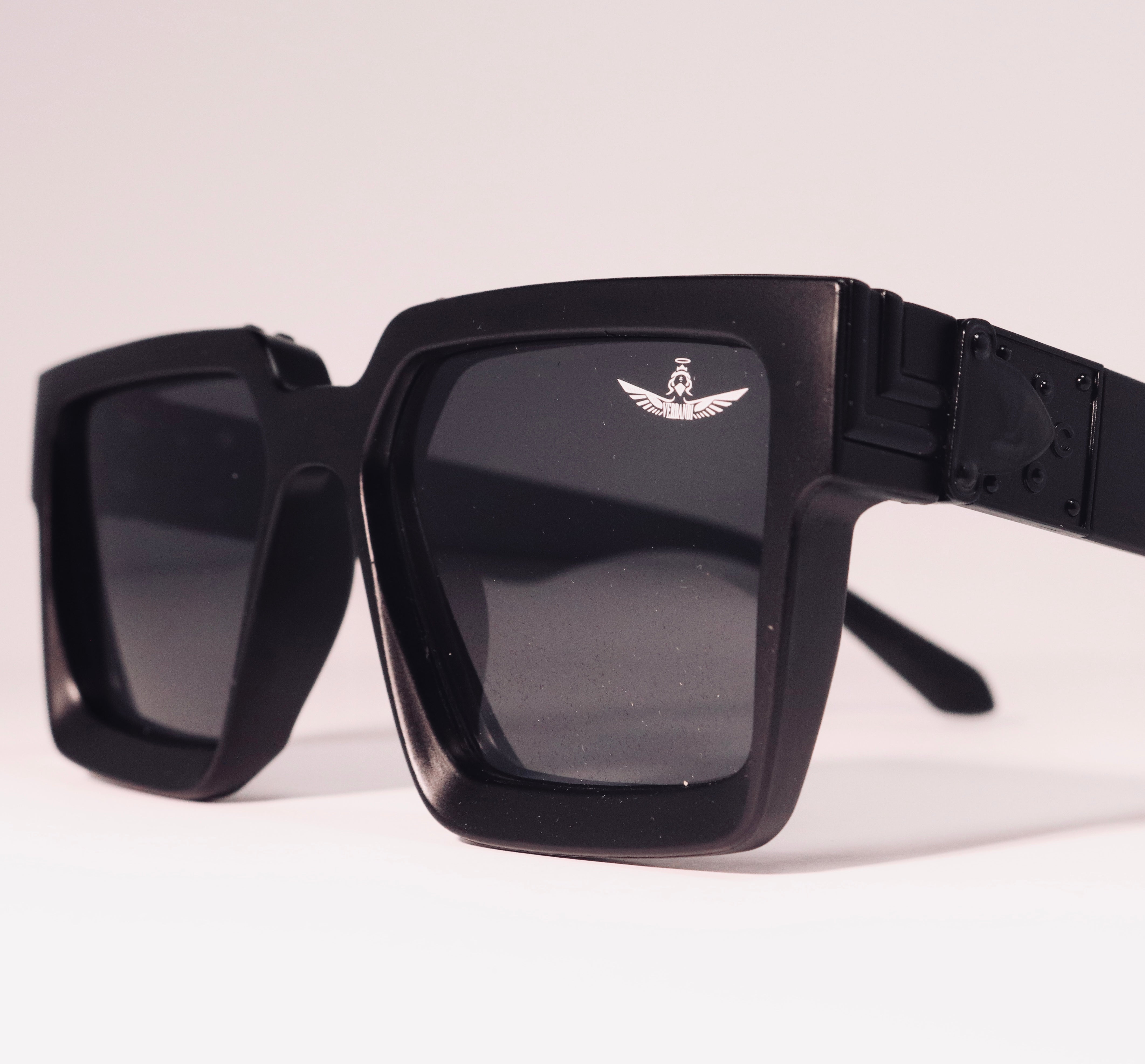 BOXY shades (Phantom Black) – Verdandi Co.